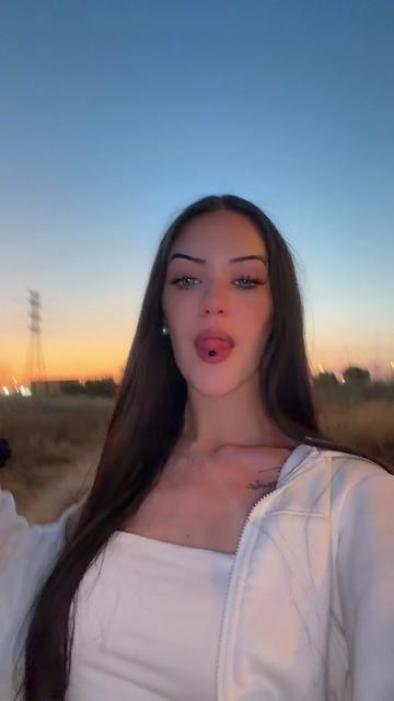 @nuuria😘