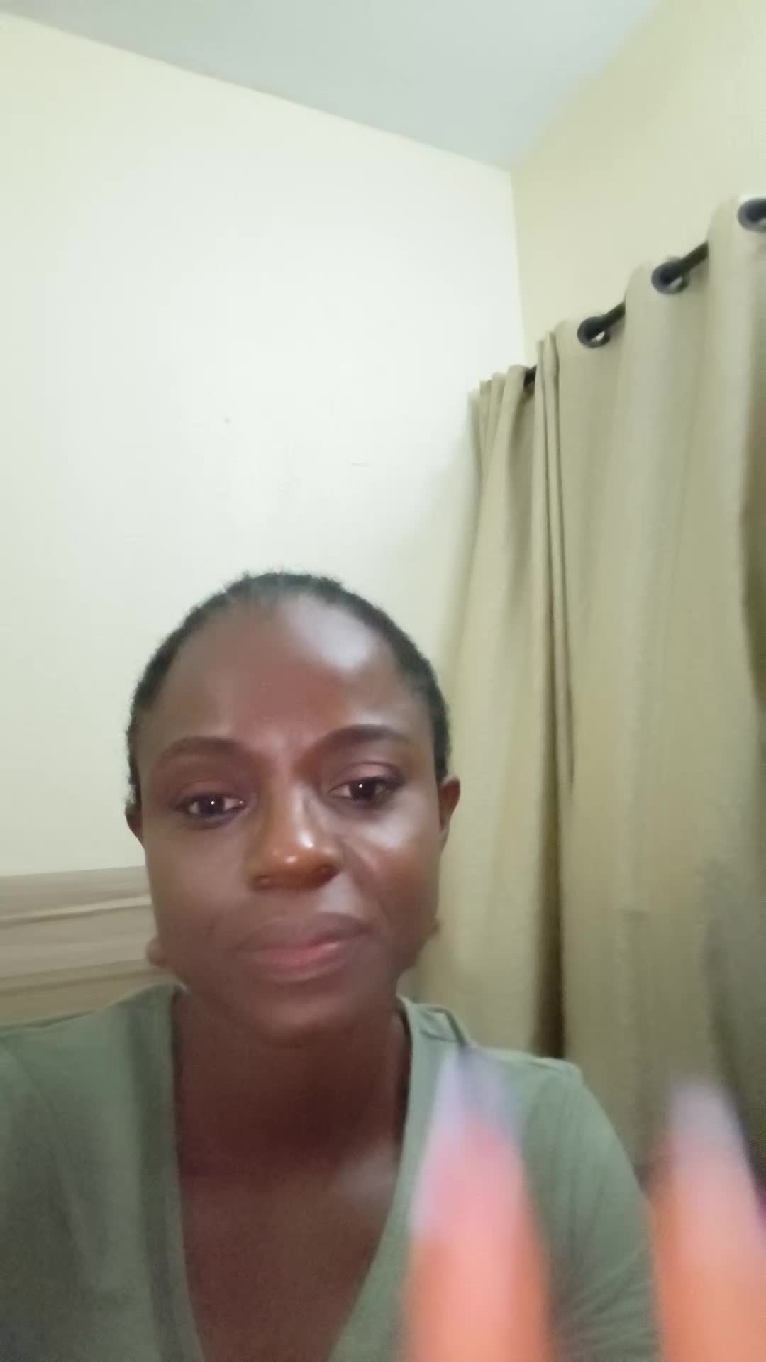 @Ahugowoman