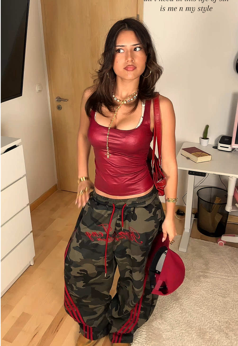 @Isabella