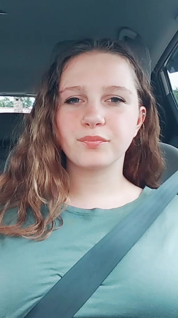 @😚Lydia Swatsworth😚