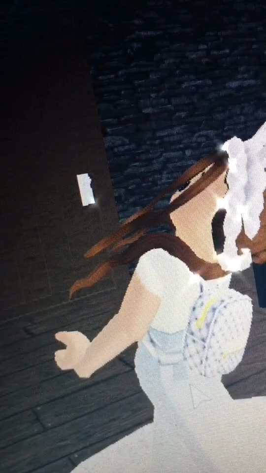 @𝚂𝚒𝚖𝚜🤍