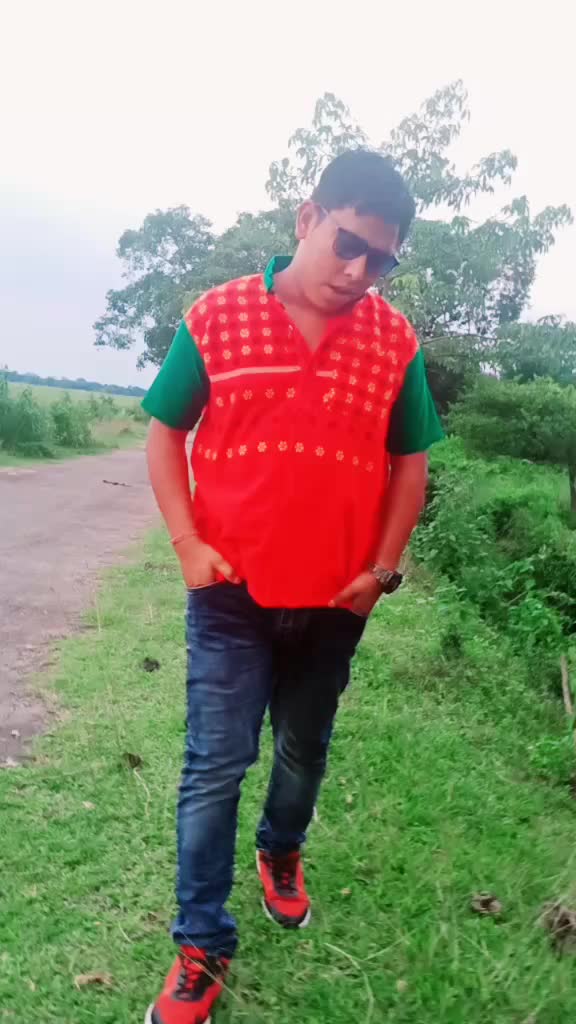 @অনুপম বৰগোহাঁই