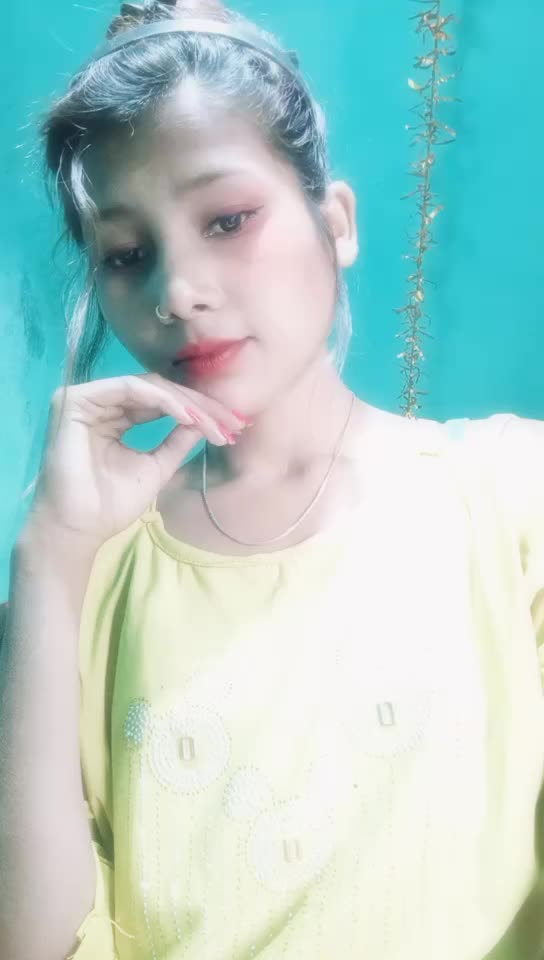 @sad girl 😭