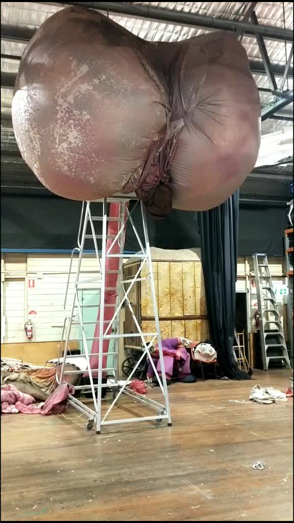 @Snuff Puppets