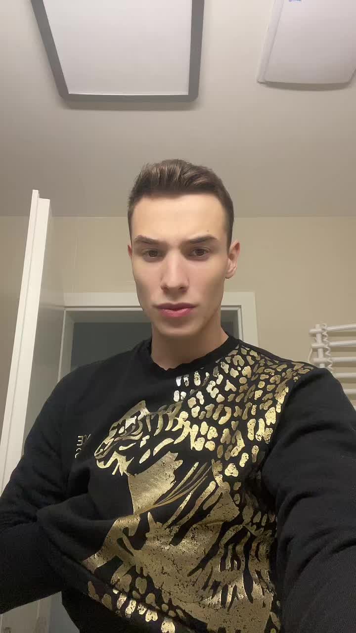 @Johnieoff