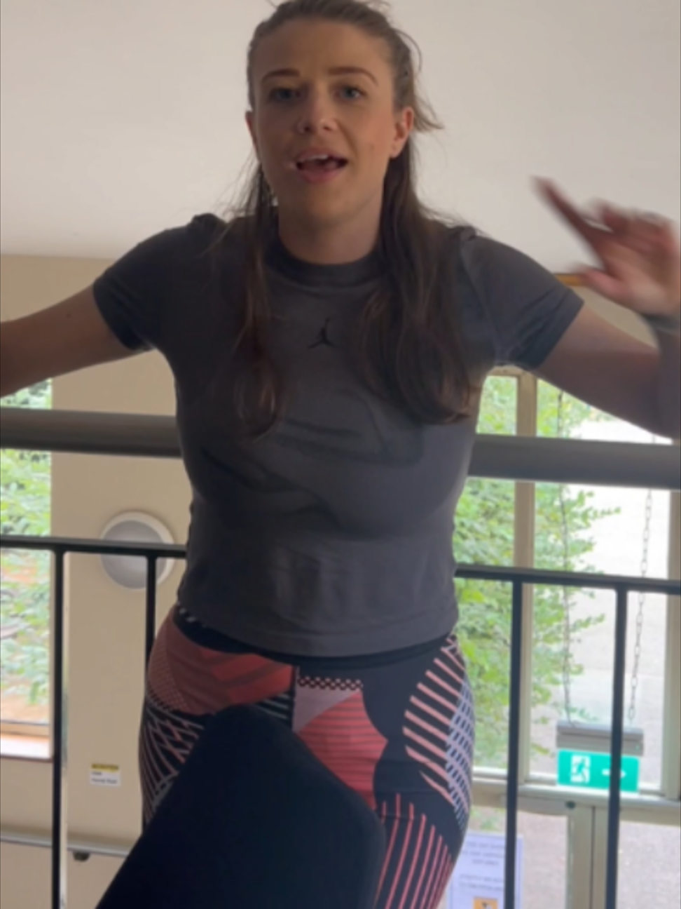 @thatsso90sshowuk