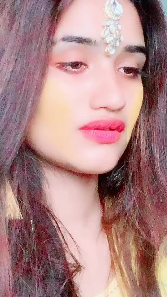 @Zara Khan 🔥