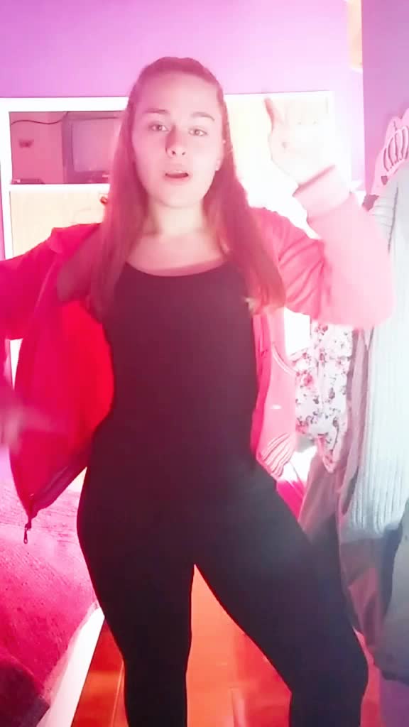 @Cammi🌙️