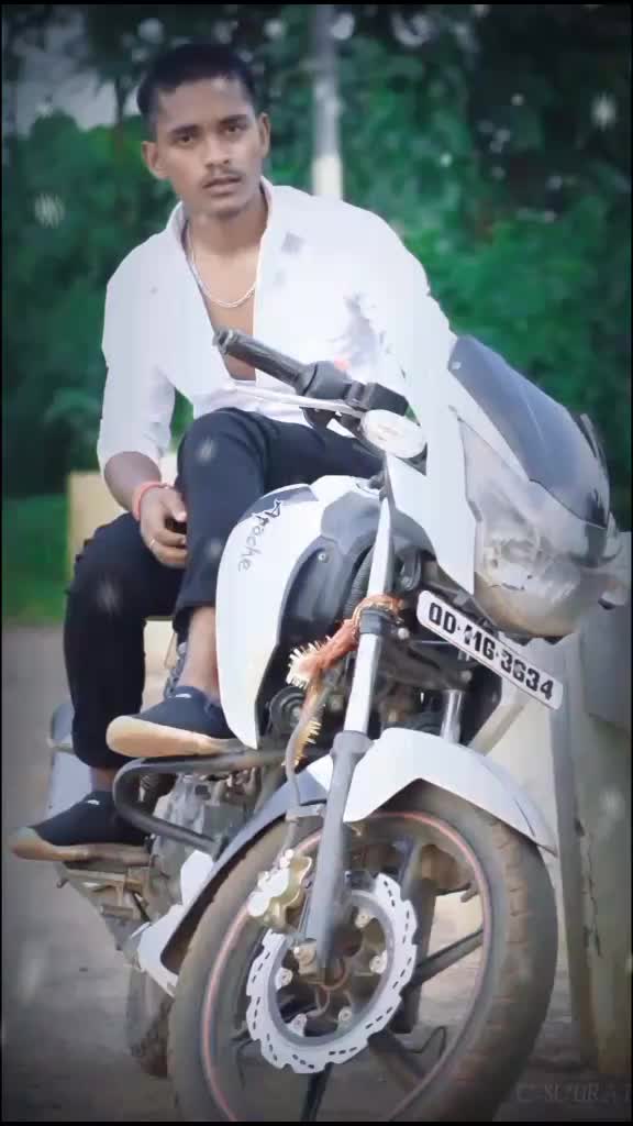 @smiling sanju😘😘