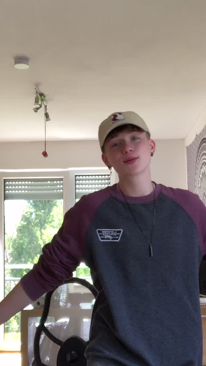 @Toni