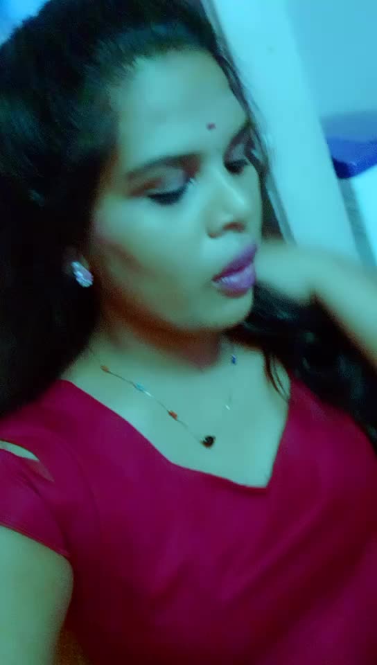 @hansikaanu