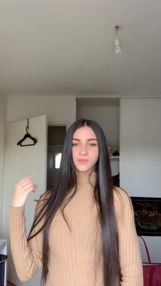 @Sabrinaa
