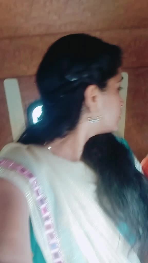 @kaviya885