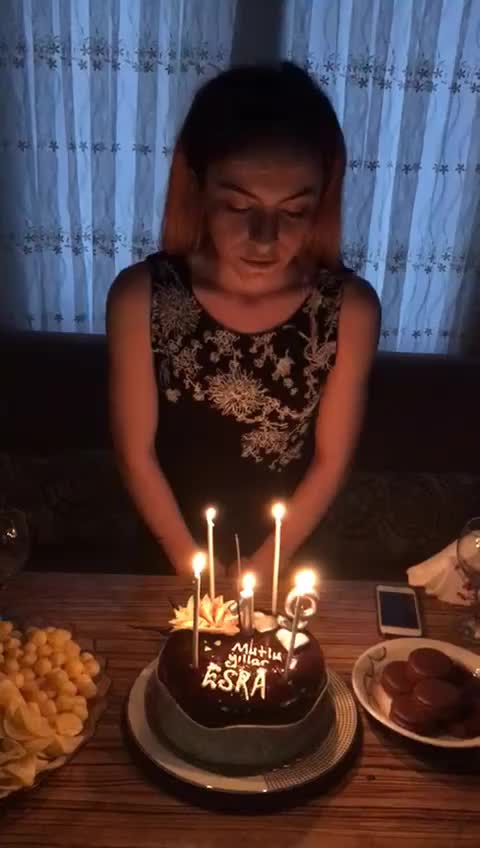@Esra