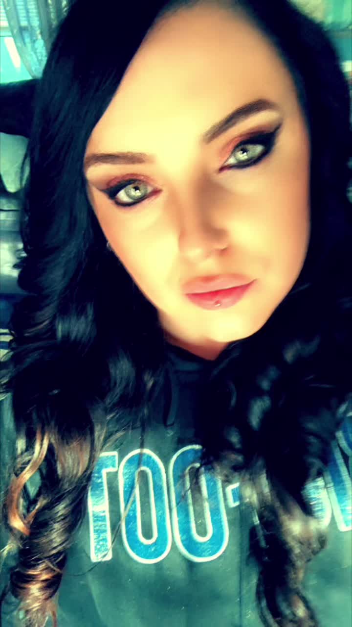 @Nikki
