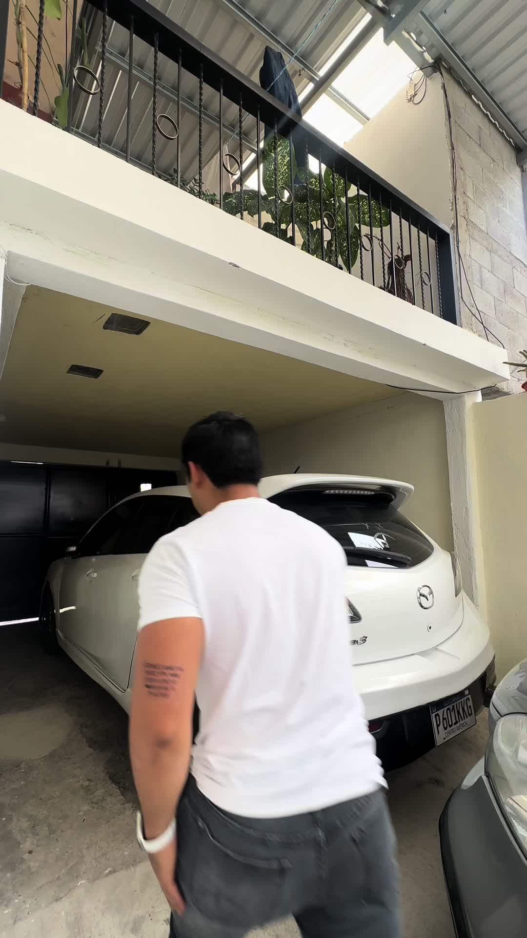 @Keneth López