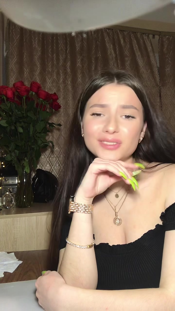 @yazhelida