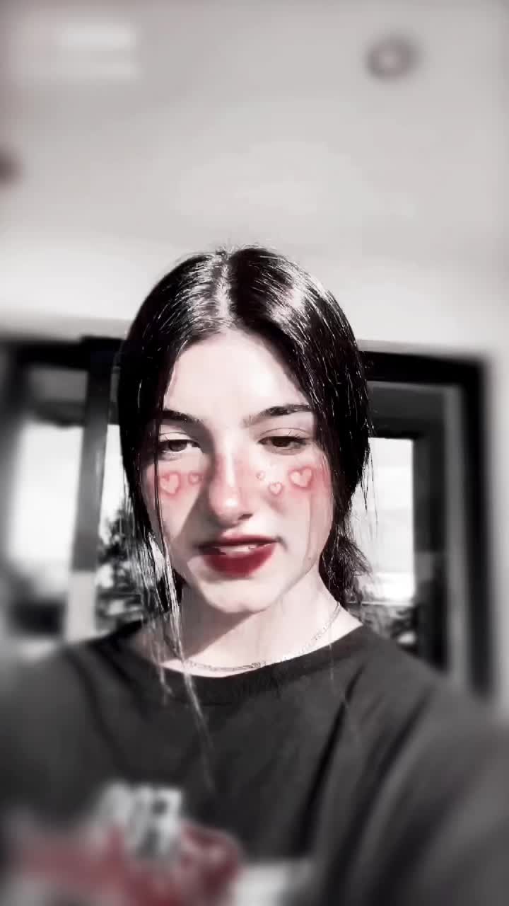 @⌗ 𝐓𝐢𝐚 ☻︎ 𝟏.𝟒𝐤!!