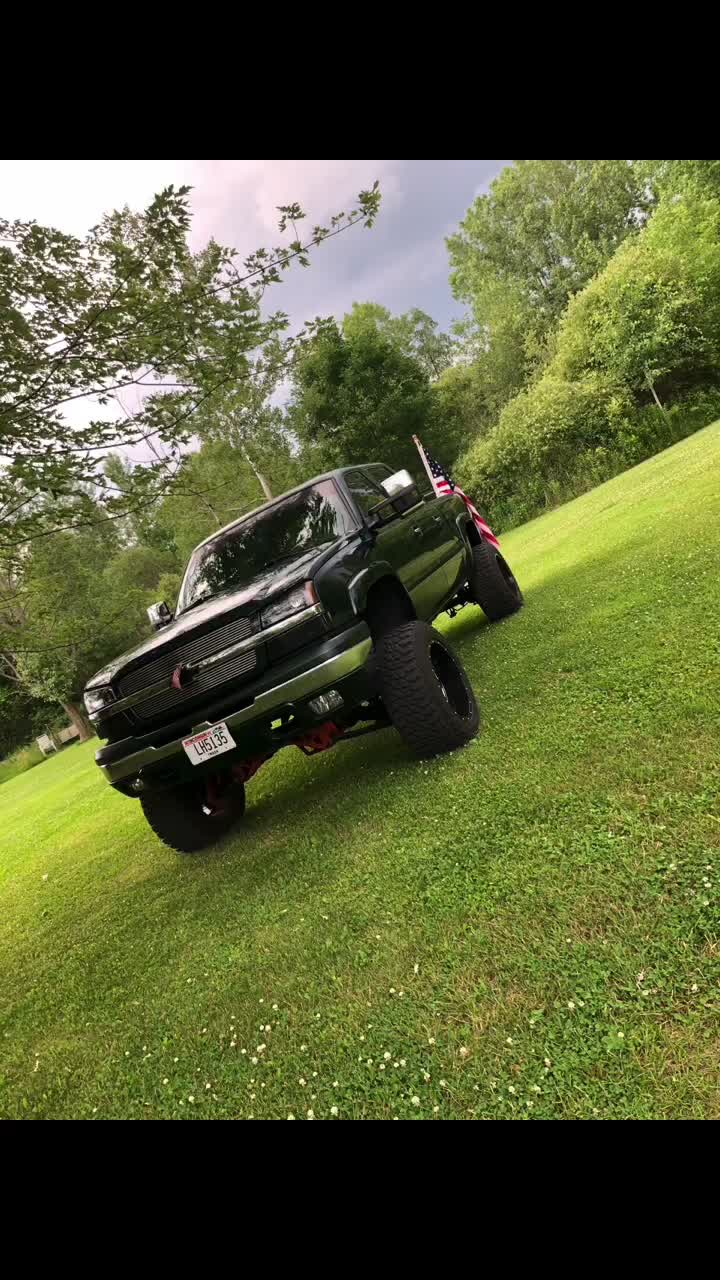 @country_boy_kicks