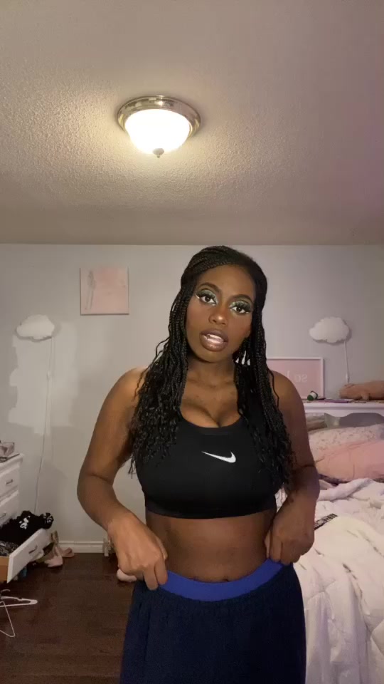 @mel <33