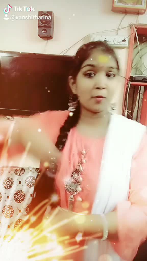 @unique girl