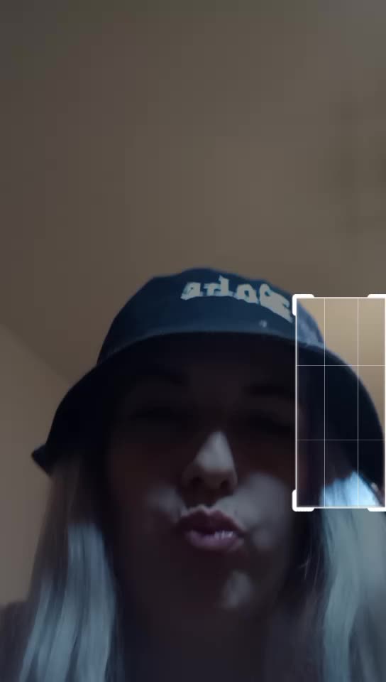 @❄️𝓟𝓲𝓴𝓪👉🏻👈🏻