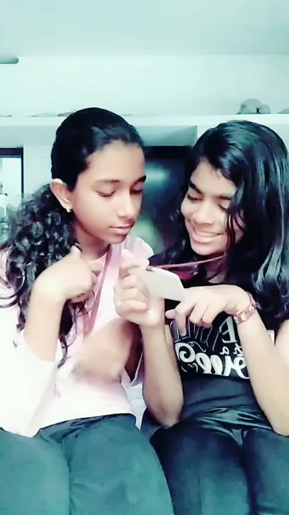 @AMRUTHA😇😎😜
