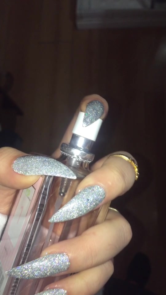 @Nadiaz✨