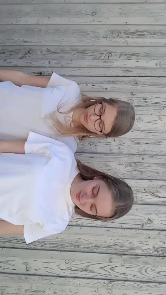 @Elisa & Lisa