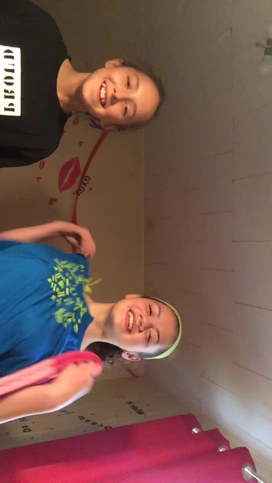 @emilyooferson