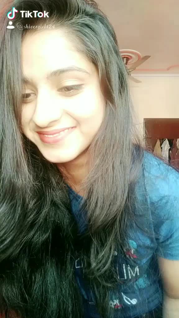 @ms. khandal😘