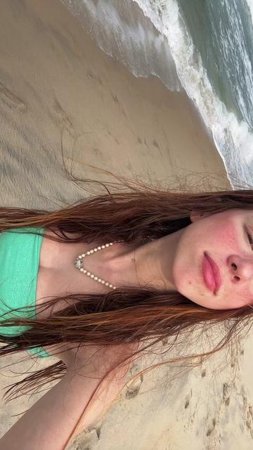 @Maria Victoria