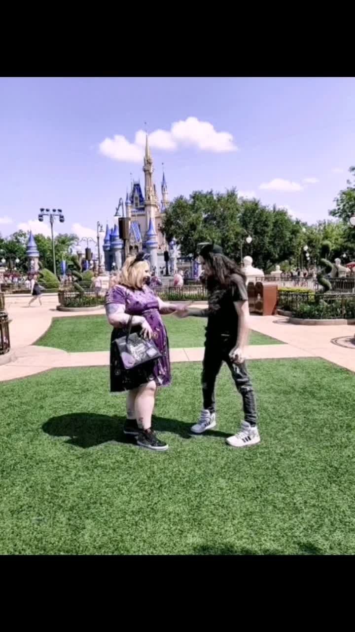 @MissPunkerella