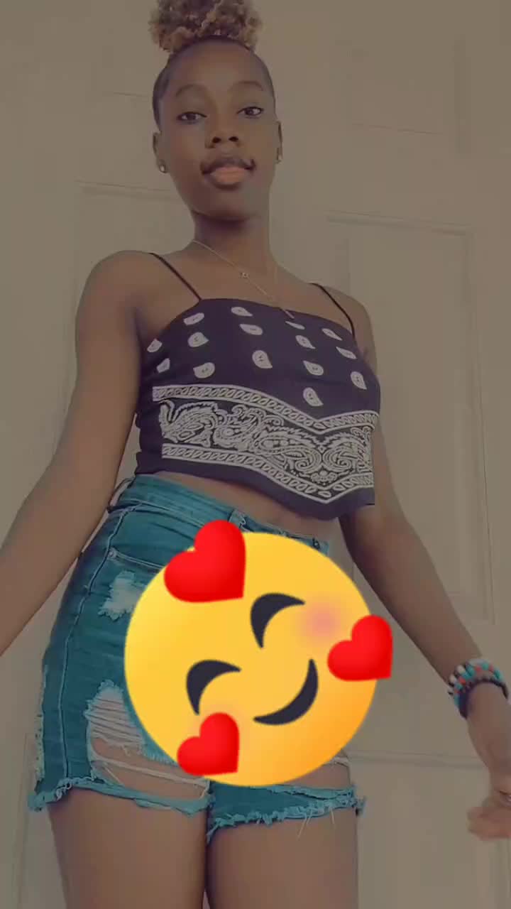 @<<Poup&eacute;e noire 🥺🌹🤎