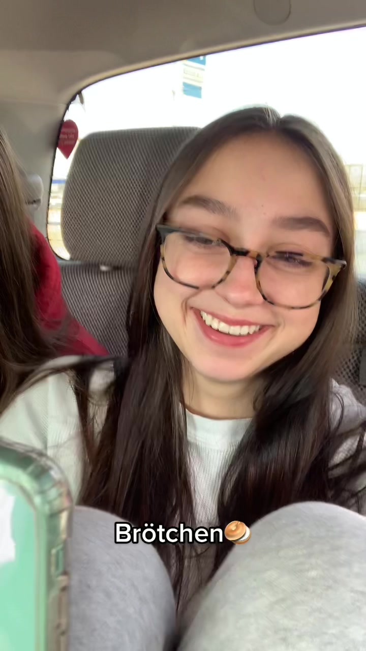@𝑉 𝑖 𝑐 𝑖 ☁️
