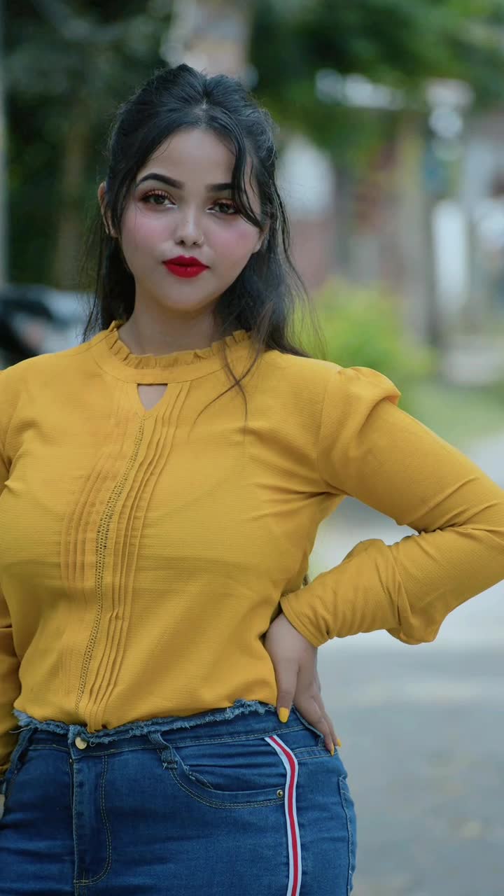 @AnishaDasAnishaDas