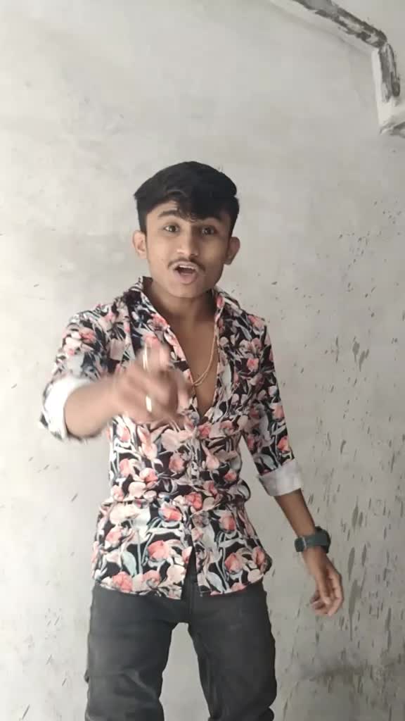 @BADBOI👅_《YASH》