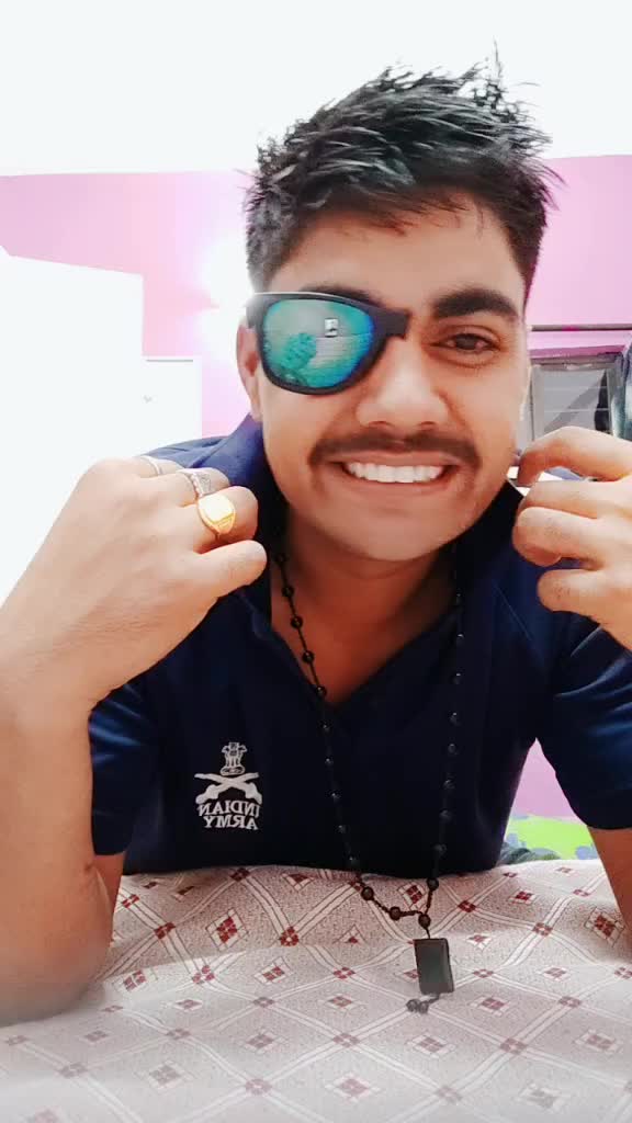 @RAJAT ARYAN 😘😘😘