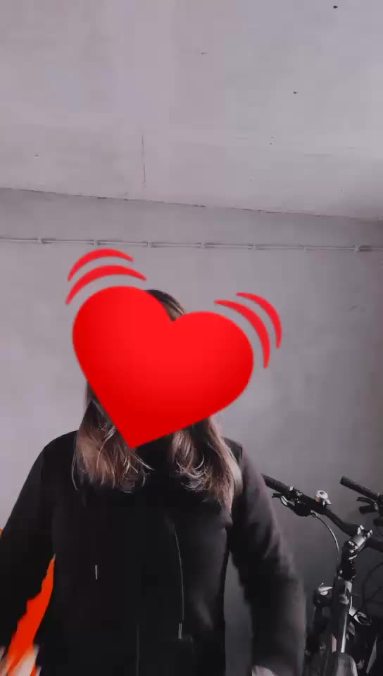 @<3
