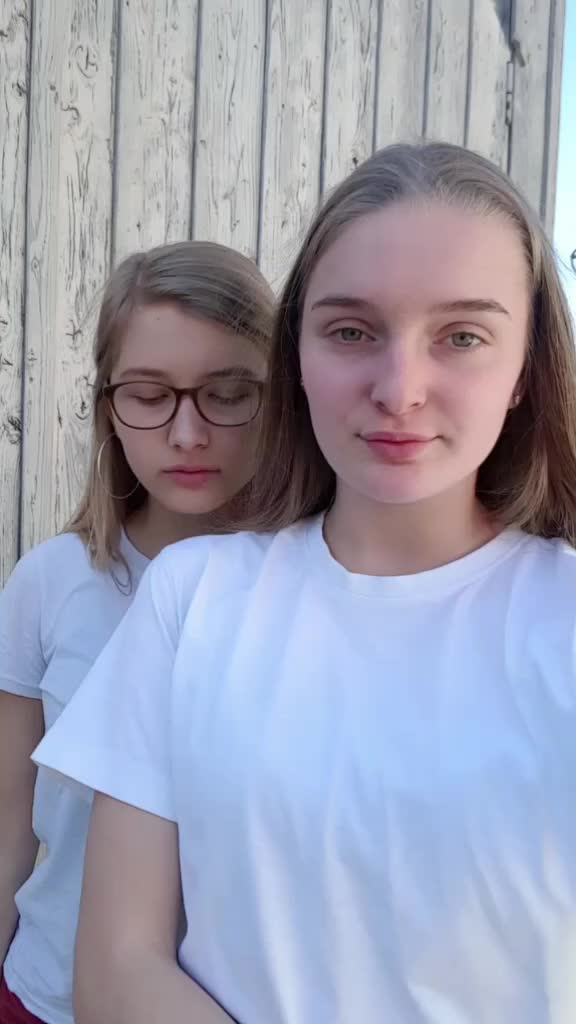 @Elisa & Lisa