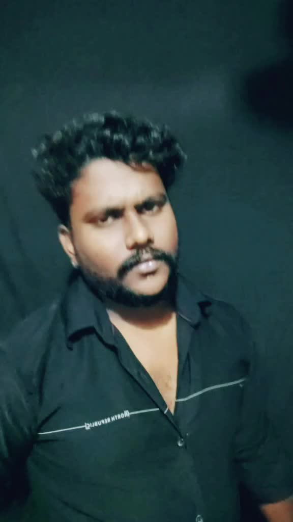 @വിവേക് കാർത്തികേയൻ