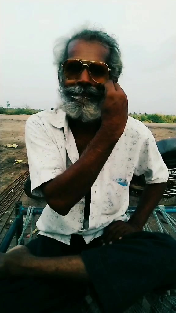 @Đʝ