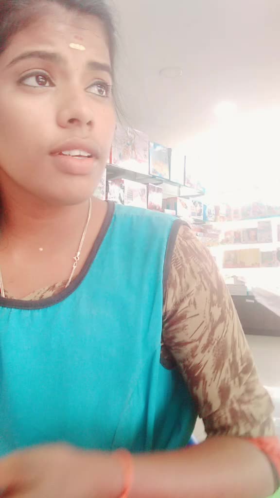 @Lovely aarthi😍