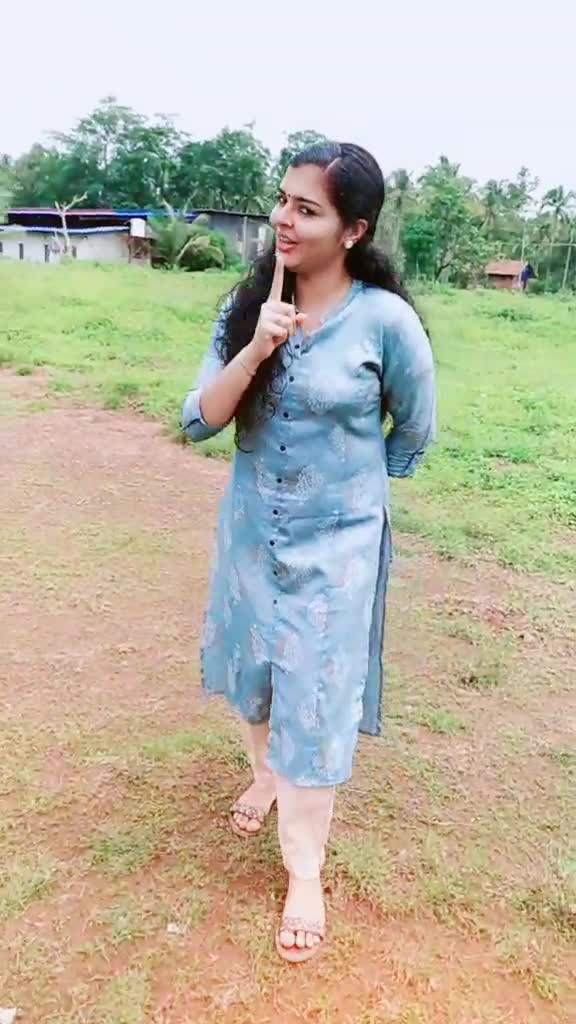 @Thumbi ponnu😘😘
