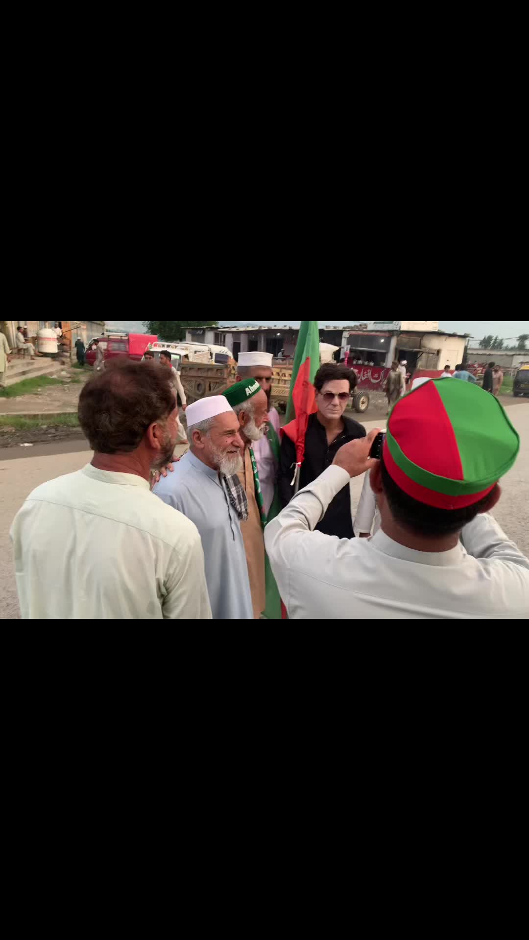 @Shahzib. Pti ‘’Baffa