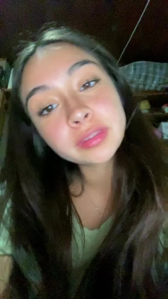 @karlaaaa