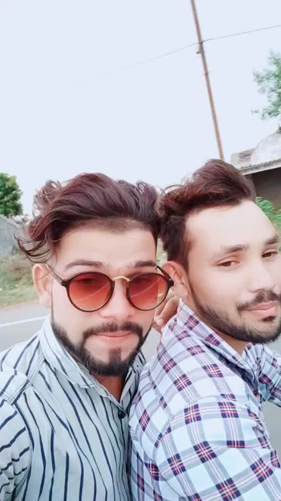 @🎻 hemal ratrey