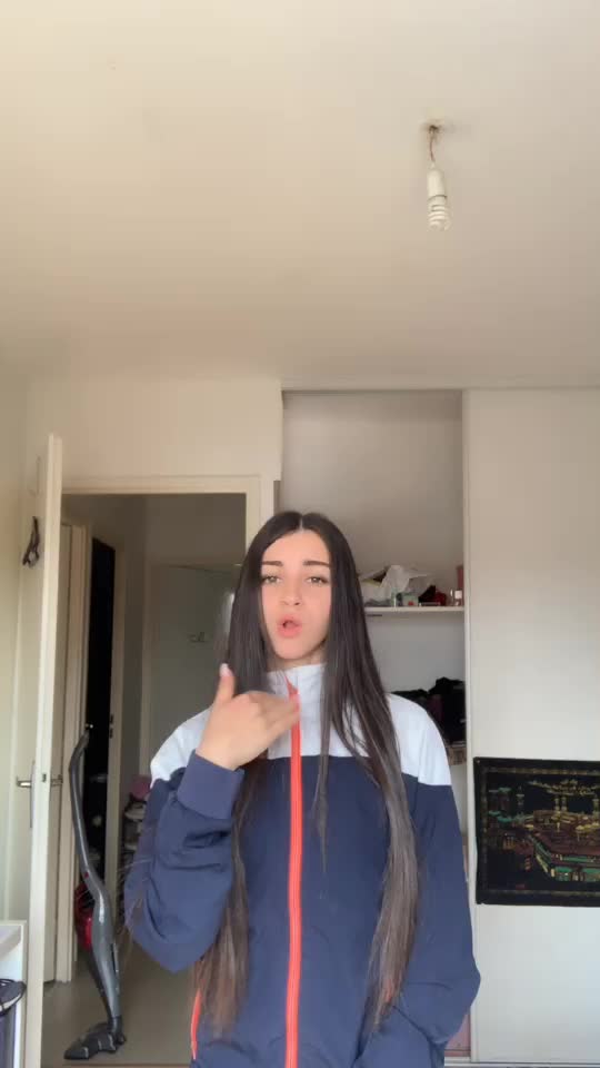 @Sabrinaa
