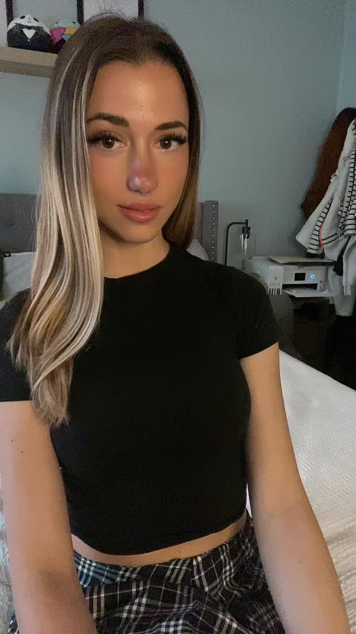 @Arielle Foxx