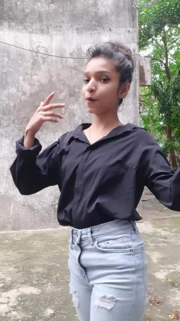 @__lara__007 🥀🖤